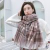 围巾批发新款仿羊绒彩格围巾女跨境韩版秋冬格子围巾流苏披肩围脖