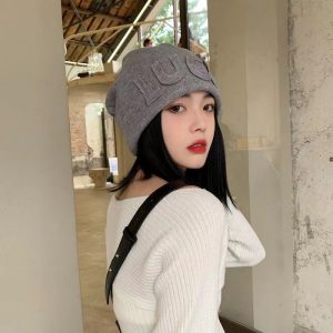 O1CN012XPrQD1huquM4orKe_2214353384338-0-cib 秋冬帽子女日系针织帽显脸小毛线帽网红字母冷帽加绒包头帽堆堆帽