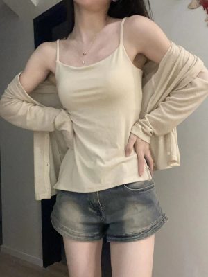 韩系复古港风一体式不规则斜开叉吊带背心纯色内搭上衣女