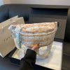 日系慵懒风书包新款格子情侣百搭休闲单肩包休闲旅游手机收纳挎包