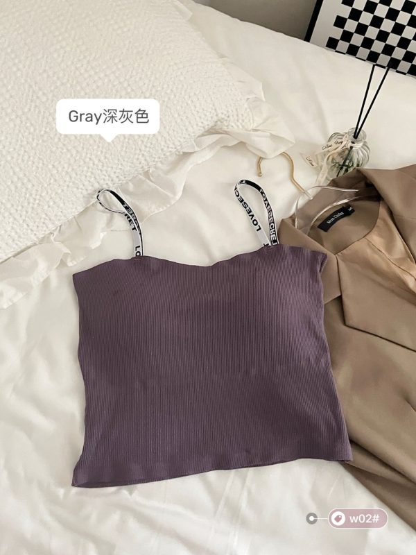 新款一片式纯色纯欲风无痕字母肩带美背舒适带胸垫透气百搭吊带女