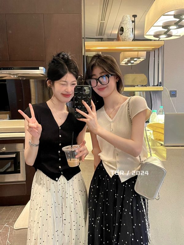 韩系小飞袖v领冰丝针织开衫女装夏季薄款修身显瘦针织外穿短袖衣