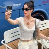 欧美跨境2023夏季时尚潮流女装新款短袖V领蕾丝边修身露脐百搭T恤