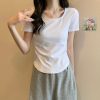 2024夏季设计感小众纯欲风甜辣妹u领正肩短袖t恤女不规则短款上衣
