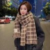 秋冬新品美拉德色系井字纹围巾女生高级感显白加厚保暖披肩围脖