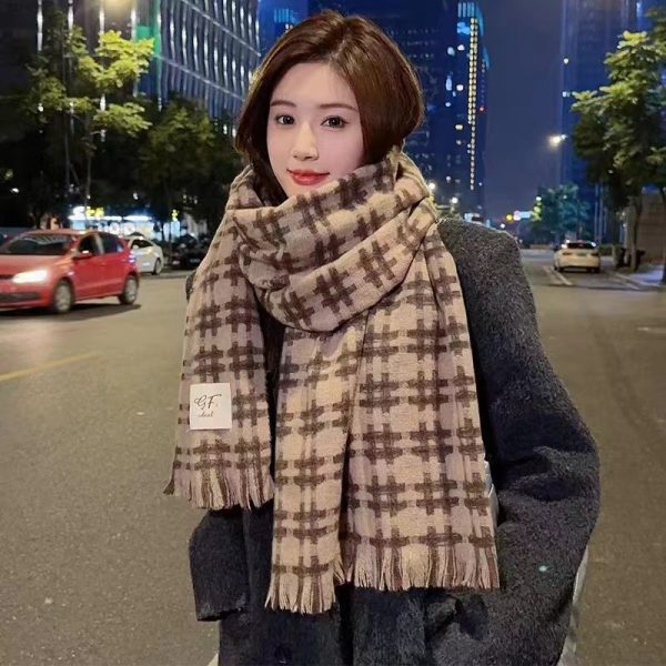 秋冬新品美拉德色系井字纹围巾女生高级感显白加厚保暖披肩围脖