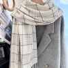 美拉德高级氛围感围巾女冬季2024新款韩版百搭加厚马海毛绒围脖秋