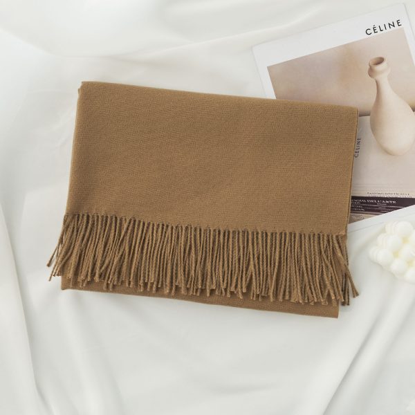 围巾女生高级感冬季百搭纯色长围巾仿羊绒流苏披肩护颈围脖scarf