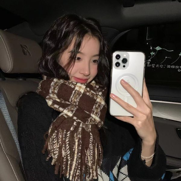 韩系美拉德色系围巾秋冬女生氛围高级感棕色格纹两用披肩围脖加厚