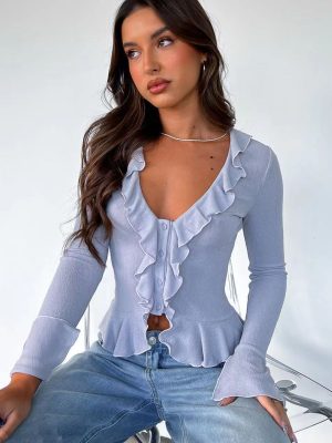 O1CN01luHqD22A9KkiHyEwF_2208079268160-0-cib 2023欧美外贸女装不规则T恤V领荷叶边喇叭袖感辣妹开衫上衣