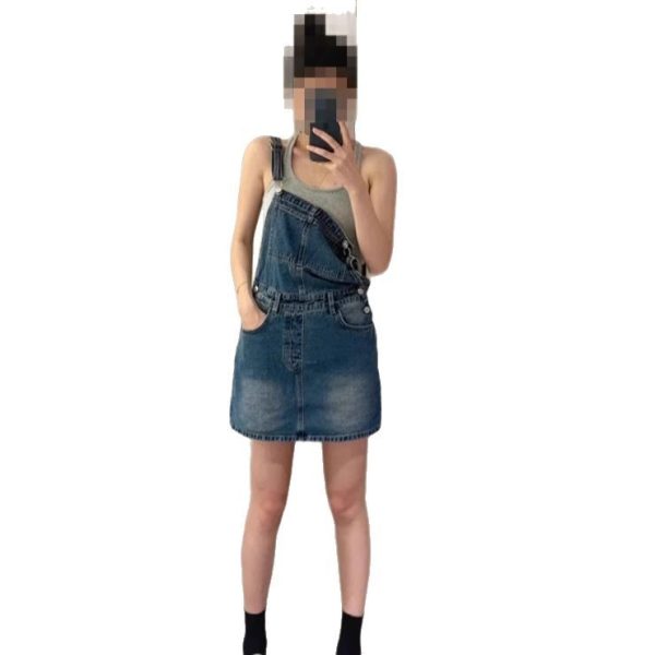复古牛仔背带裙女夏季a字包臀短裙显瘦百搭减龄短款背带连衣裙