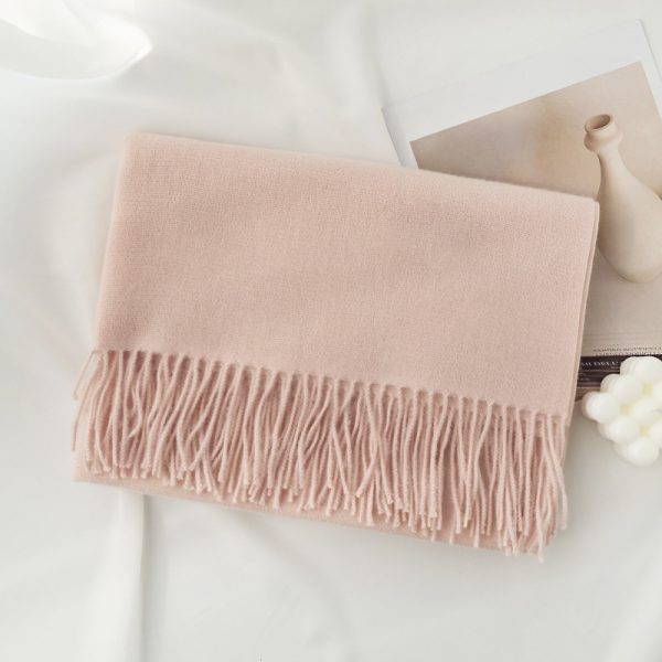 围巾女生高级感冬季百搭纯色长围巾仿羊绒流苏披肩护颈围脖scarf