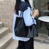 韩国包包女新款手提大包托特包小众设计百搭大容量单肩休闲腋下包